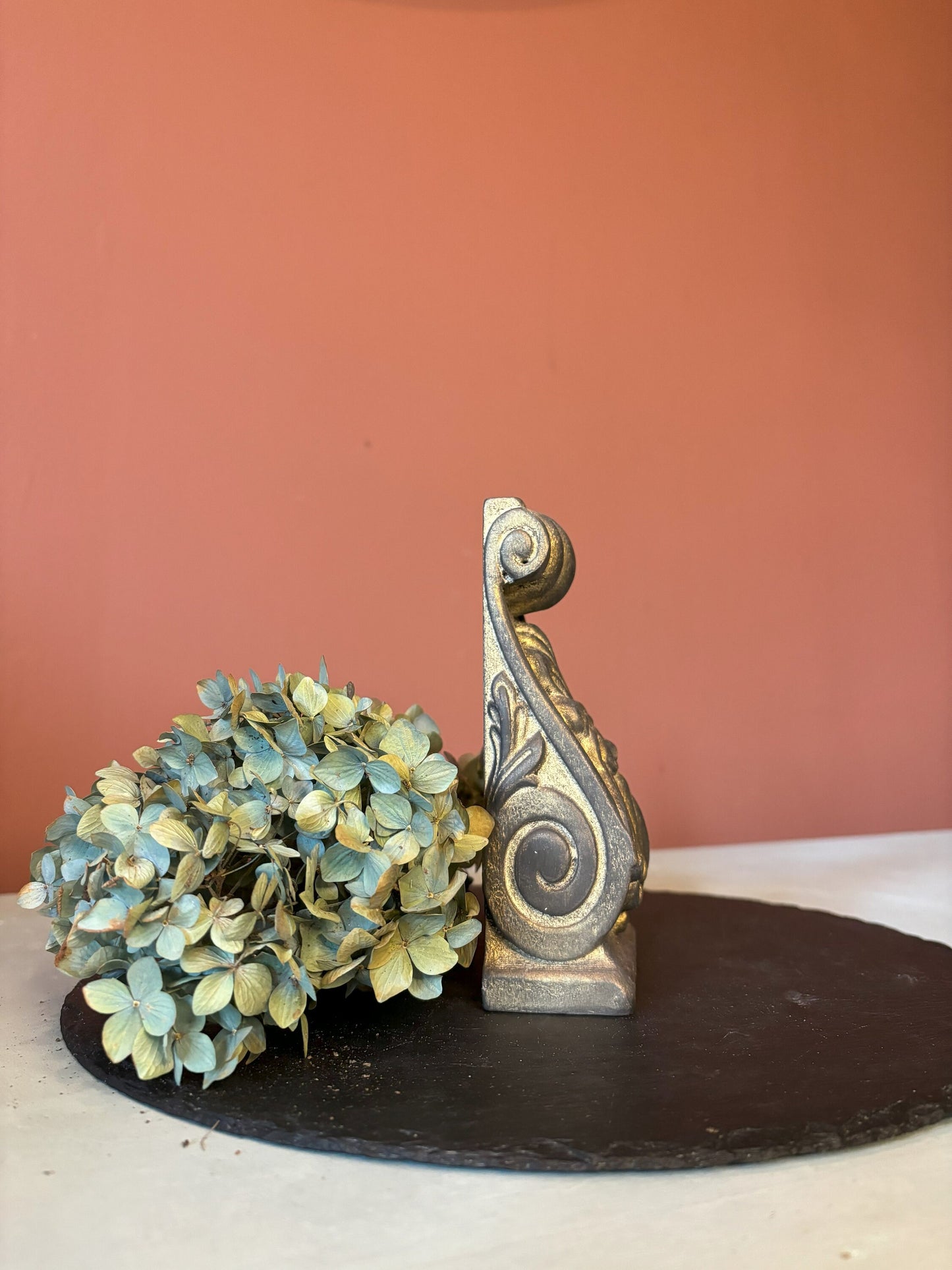 Distressed wood corbel in  graphite and gold